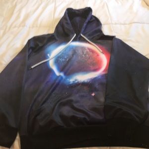 Light weight pull over hoodie